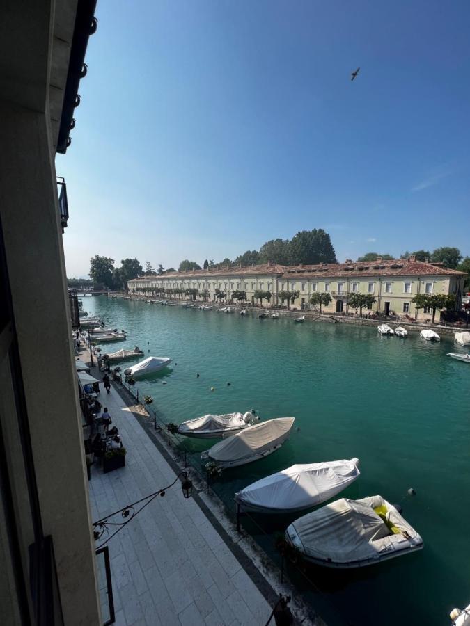 C House Rooms Lake Peschiera del Garda Exterior photo